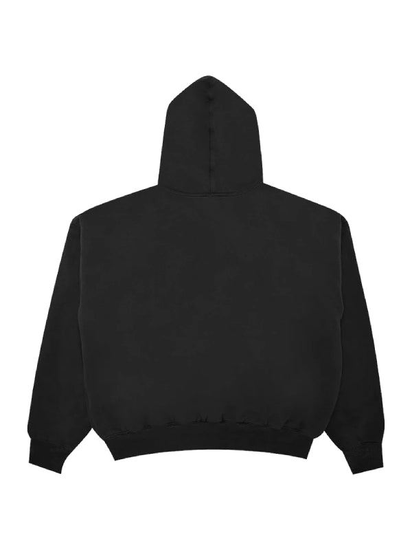 Plain black oversized hoodie with dropped shoulders, a pullover hood, and ribbed cuffs and hem